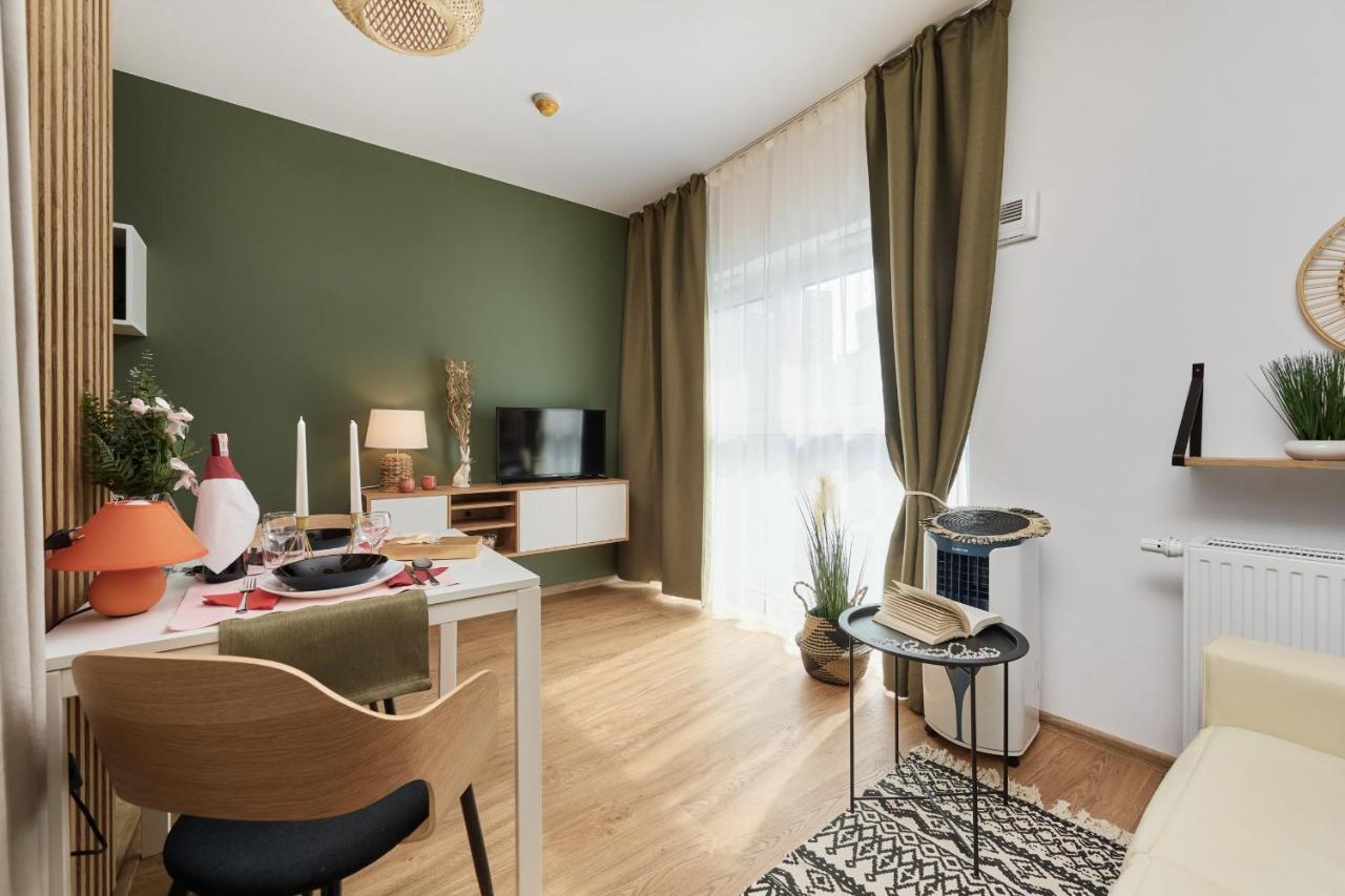 City Panorama Studio Apartments Jaworska 4 By Noclegi Renters Wroclaw Luaran gambar